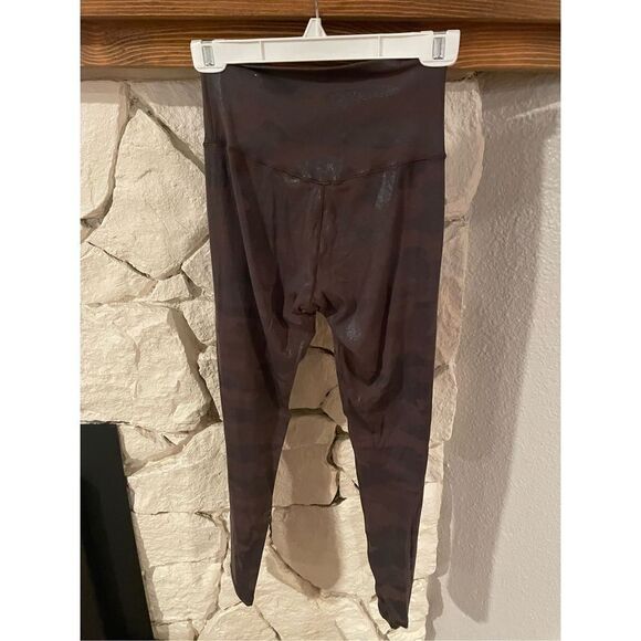 Aerie offline grey camo print leggings size M - Picture 2 of 4